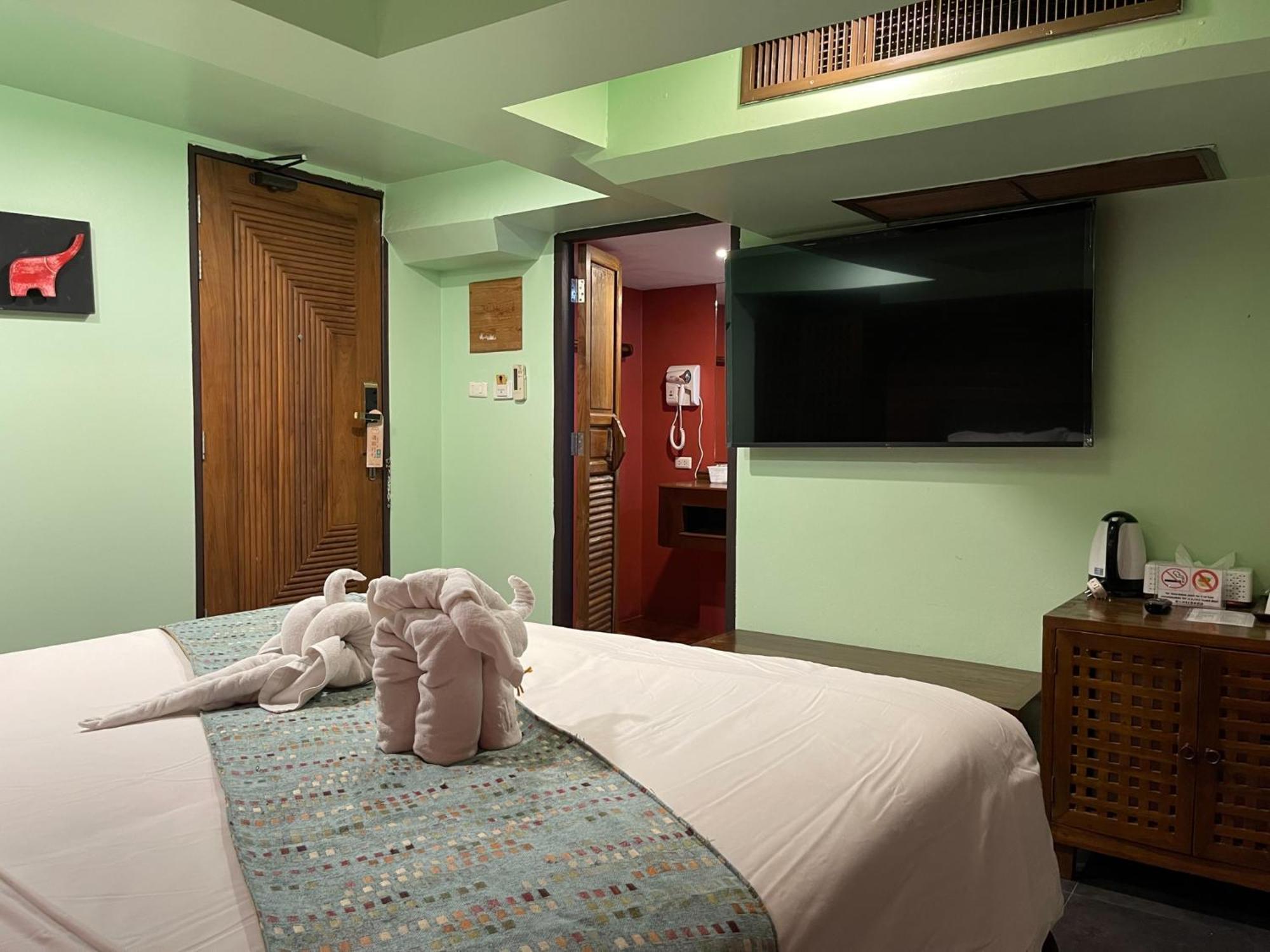 The Guest Arak Boutique Hotel Чиангмай Екстериор снимка