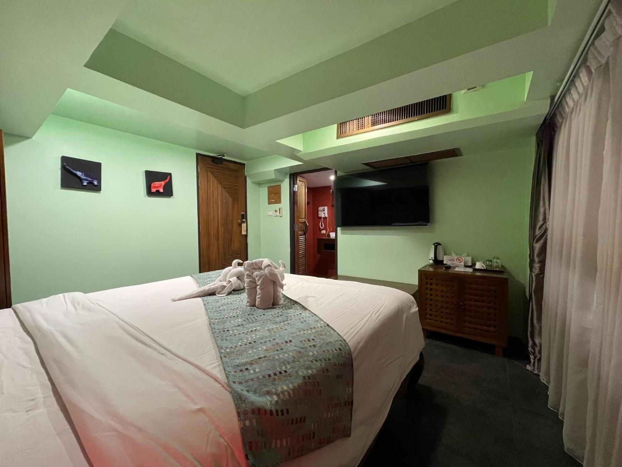The Guest Arak Boutique Hotel Чиангмай Екстериор снимка